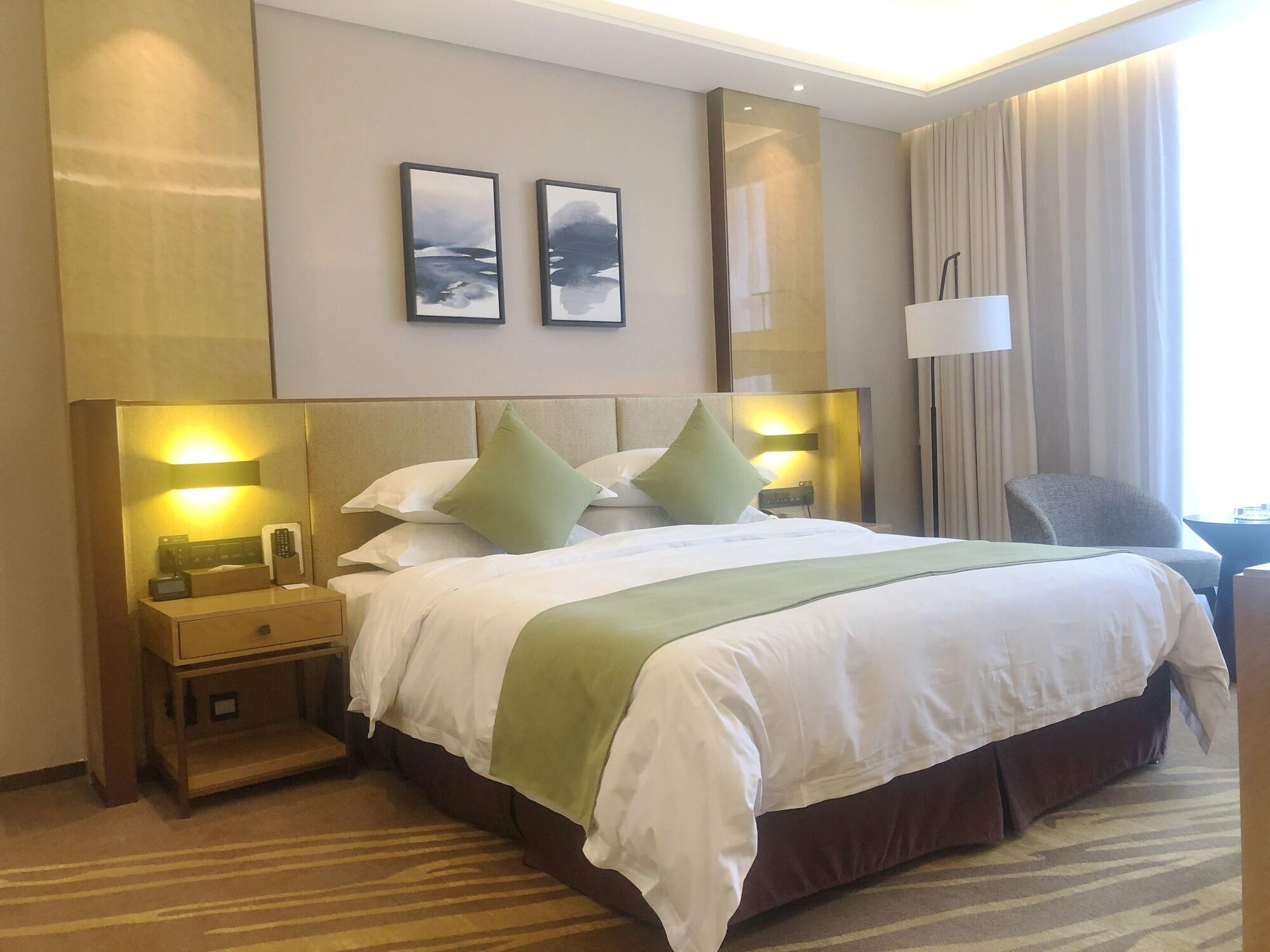 Leshan Ramada Hotel Экстерьер фото